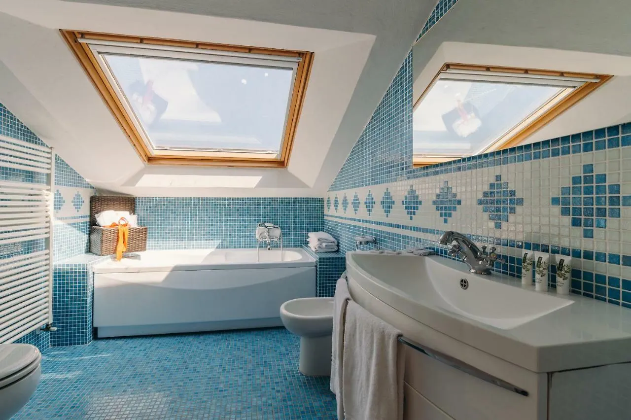 Exclusive Aparthotel La Reunion Ravenna 4*,