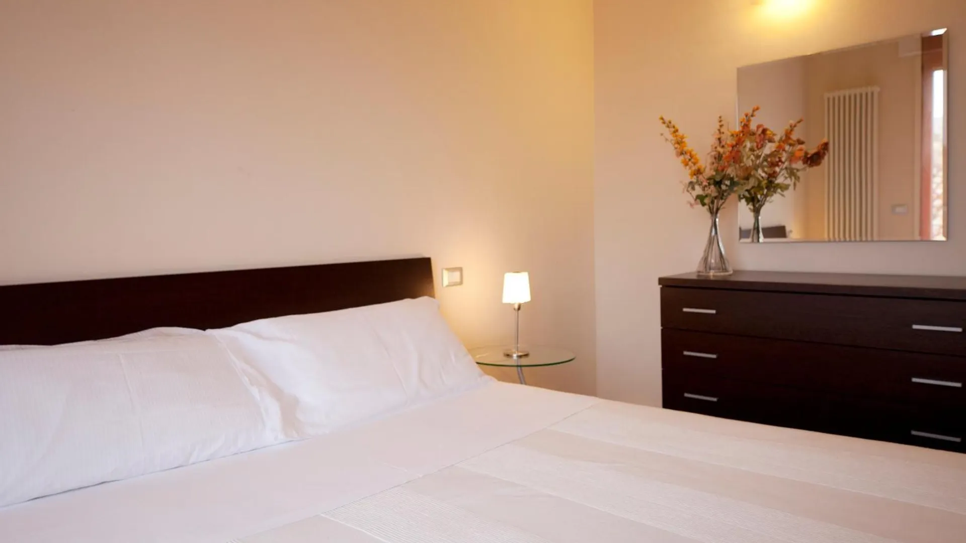 Exclusive Aparthotel La Reunion Равенна