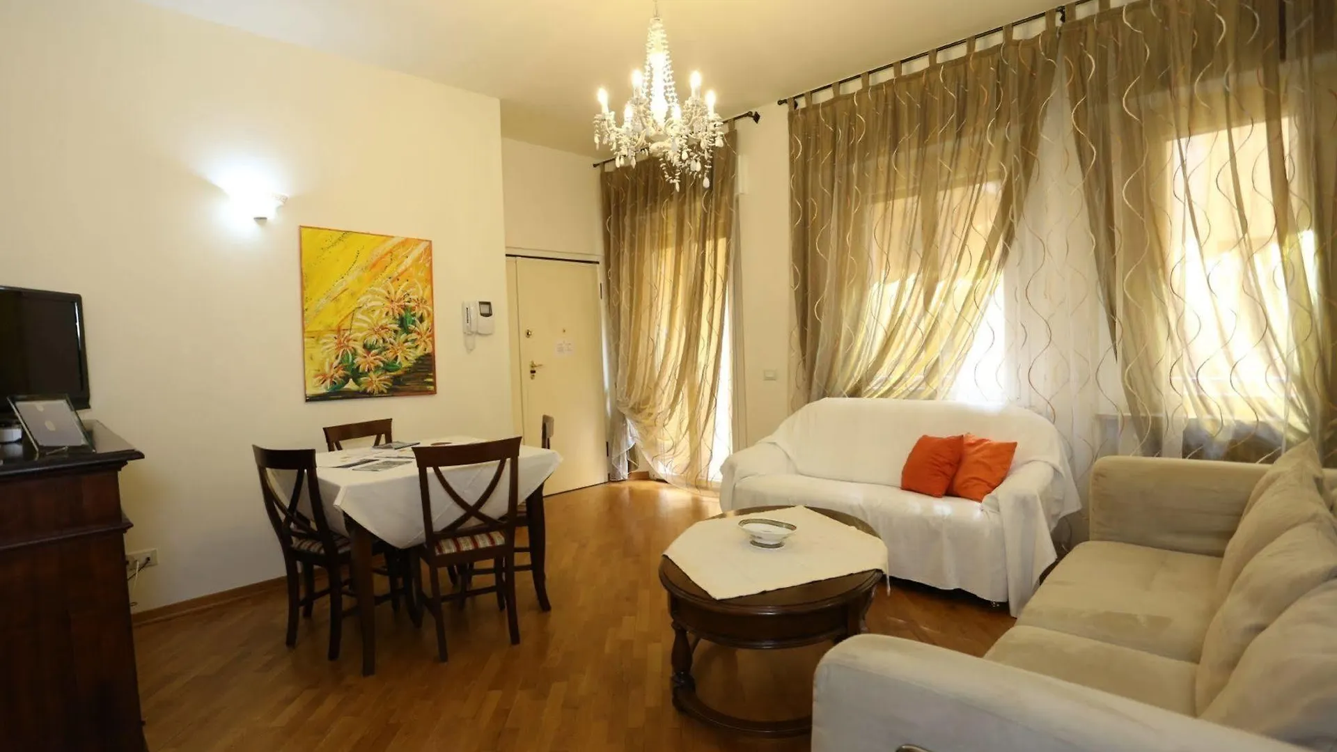 Exclusive Aparthotel La Reunion Ravenna 4*,