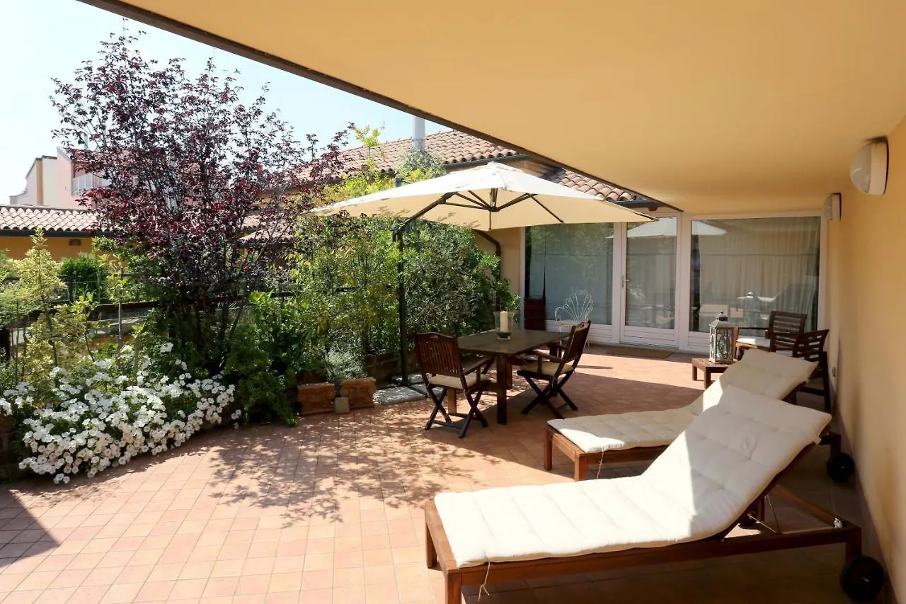Exclusive Aparthotel La Reunion Равенна