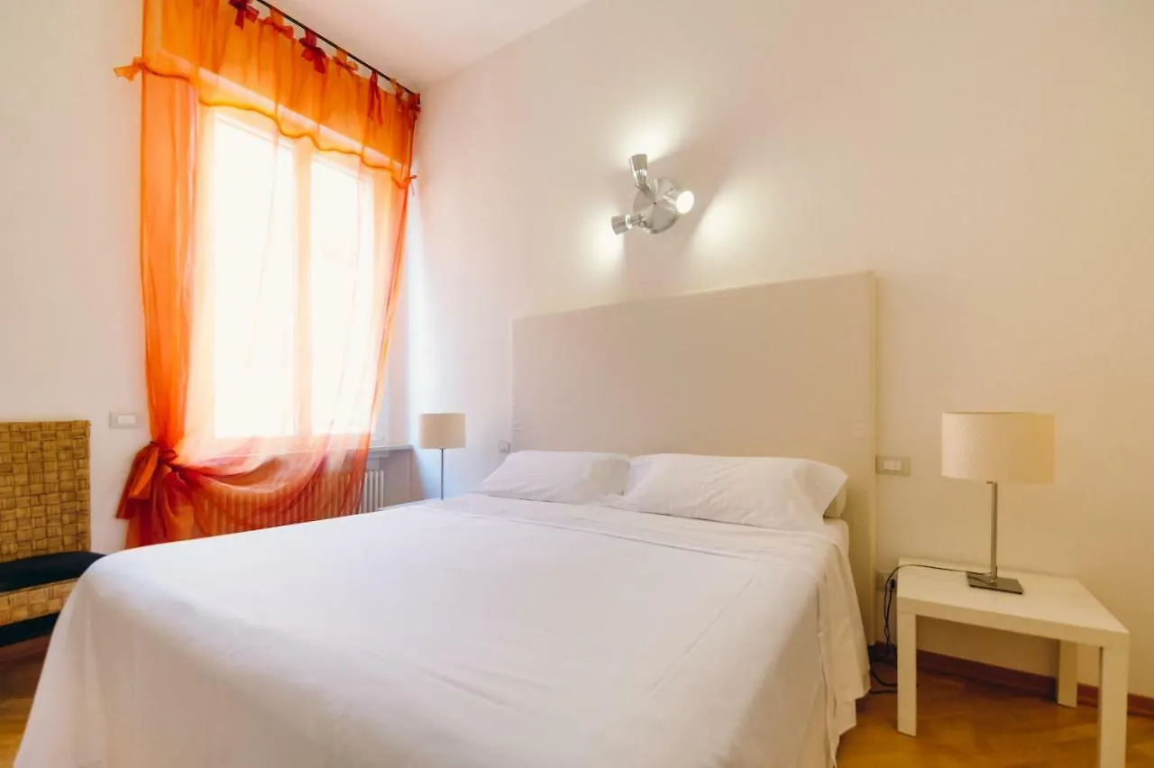 Exclusive Aparthotel La Reunion Равенна